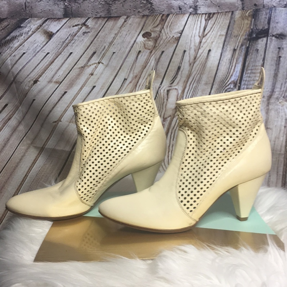 Perforated Italian leather booties 38 1/2